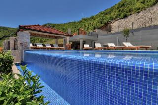 Villa Mit Infinity Pool Und Wunderschönem Seeblick - Studenci - 6