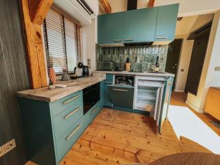 Tiny Oasis - Steps from OldTown - 6