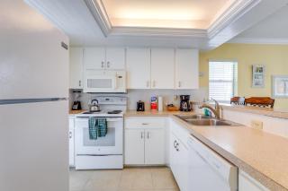 Longboat Key Resort Escape - Walk to the Beach! - Longboat Key - 2