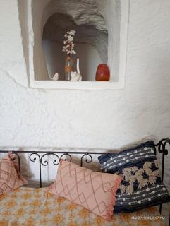 Maison troglodytique au coeur des Châteaux de la Loire - Le Cerisier Perché - Luynes - 3