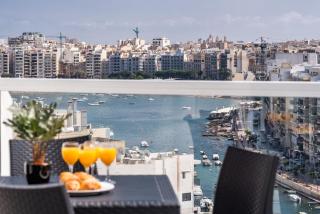 BnBNova - Private Penthouse with Terrace Spinola Bay - St. Julianʼs - 3
