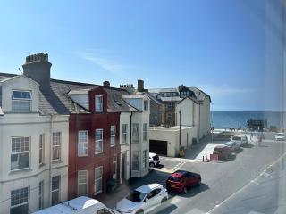 Charming 4 Bed Coastal Apartment - Aberystwyth - 0