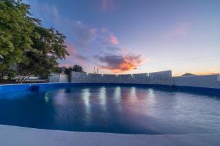 Room 4 - LEO Sky Guest House - Simondium - 3