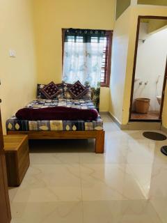 Prakruthi Homestay - Madikeri - 9