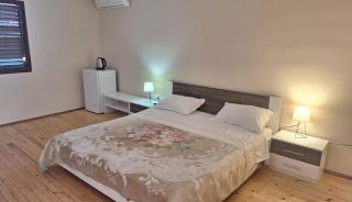 Room Julija first row on see with wiew - Brna - 4