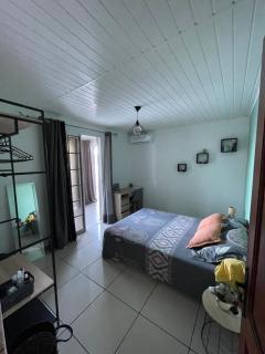 Escapade dans l'Est chambre confort avec piscine - Bras-Panon - 2