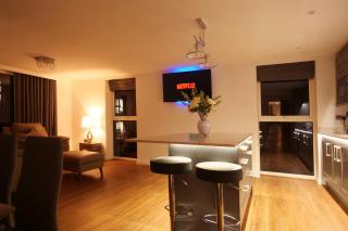 Swift Apartments York - 8