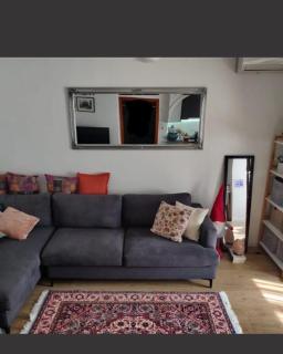 Loren's place - 1