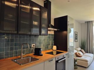 Modern High floor with Park View - Florenz - 7