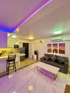 Elegant Nook Studio - 4