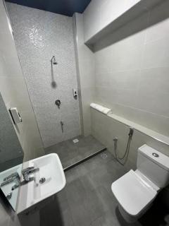 Hotel Royal TeO Near Delhi Airport Airport Drop Free - New Delhi - 9