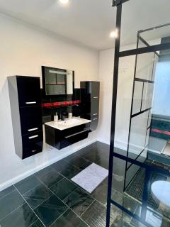 Exklusive Ferienwohnung mit 3 Schlafzimmern und 2 Bädern! - 9