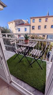 Appartement avec terrasse et balcon - Bouzel - 2