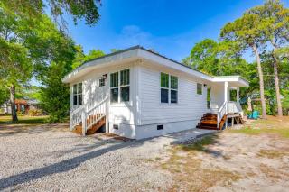Modern Oak Island Escape 1 Mile to Long Beach! - Oak Island - 8