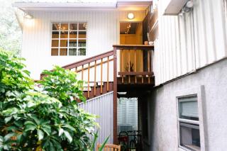 Summer House - 1/1 Second Floor - Walk Everywhere - 2