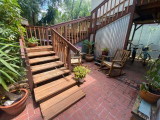 Summer House - 1/1 Second Floor - Walk Everywhere - 1