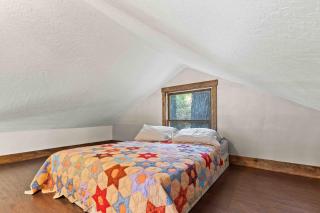 Secluded Lake Front Cottage with Water Access - Fort Spokane - 5