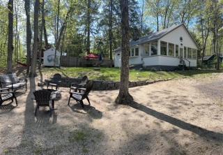 KENDALL COTTAGE LIMIT 6 villa - North Sebago - 0