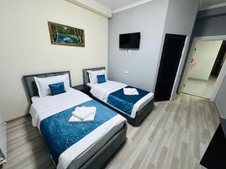Luna Hotel - - 9