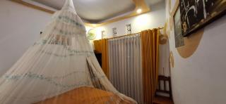 Vara'ayaMunduk The Room & Panoramic Rooftop - Munduk - 2