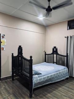 Calm Retreat Vintage 2BR Escape - Tezpur - 6