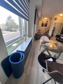 2bedroom Townhome in South Richmond Hill weekly monthly promo - Richmond Hill - 8