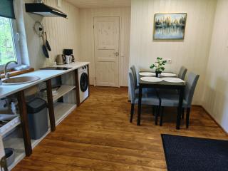 2 Bedroom private house near forest - - 2