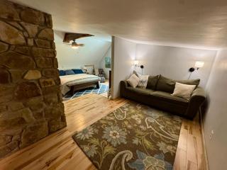 New Listing- Tecumseh Trail Cabin - Nashville - 8