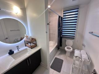 2bedroom Townhome in South Richmond Hill weekly monthly promo - Richmond Hill - 4