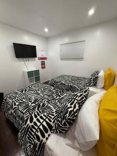 Newly Remodeled 3 bdrm house - 8 mins to downtown Cinti - Cincinnati - 5