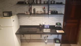 Casa no centro de Foz! Ar-condicionado, Smart Tv, Wi-fi, Cozinha, Ventilador e 4 Camas - Foz do Iguaçu - 9