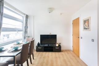 Central Stays 2 Bed Entire Apartment - Londra - 7