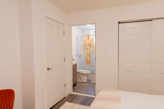 Cozy 1BR Apt Free Garage Parking Near NYC - Jersey City - 1