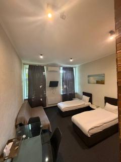 Mezzanine Hotel - Odessa - 7