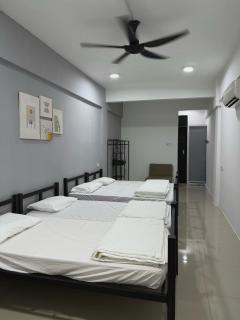 Modern & Cozy Home Stay - Kampar - 0