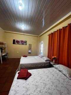 Queen's Comfort Inn - Port-of-Spain - 3