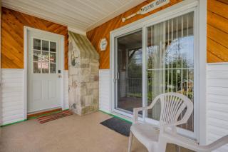 Beeshore Lakehouse Waterfront Bliss & Comfort - Lion's Head - 6
