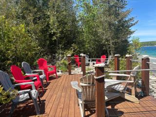 Beeshore Lakehouse Waterfront Bliss & Comfort - Lion's Head - 7
