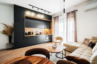 Twin Towers By In Property - 2