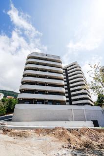 Twin Towers By In Property - Bečići - 1