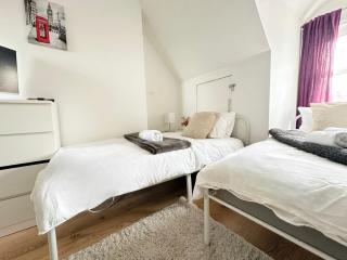 Wembley Stadium Area Maisonette, by Edens - Preston - 2