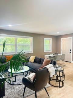 Atlanta Crystal Suite Near Downtown - 6