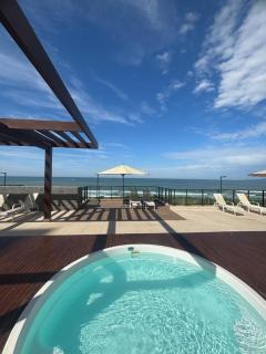 Apartamento Frente Mar, Churrasqueira, Piscina, Jacuzzi, 20 Minutos do Beto Carrero - Barra Velha - 7