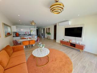 Azure Caribbean Citrine - 2