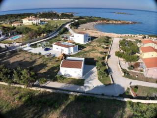 BEACH WHITE VILLAs three bedroom - 1