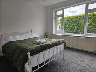 Room near Macclesfield Hospital - Macclesfield - 1