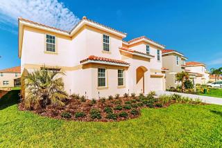 Family Retreat - Double Rooms shared bath-Luxury Club-Pool SPA-near Disney Parks with WiFi - 5