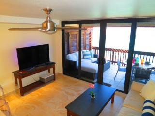 2BR Luxury Beachfront Duplex Villa on Sapphire Beach III - - 3