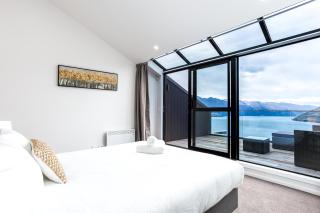 Lakeview Escape Fernhill Retreat - Queenstown - 1