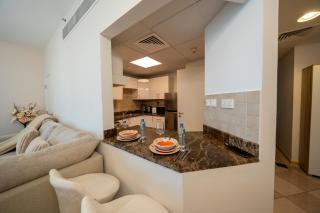 Homes & Beyond l 2BR in the Heart of Dubai Marina - 5